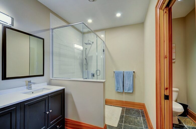 Lake of Bays Cottage - Baysville, Canada