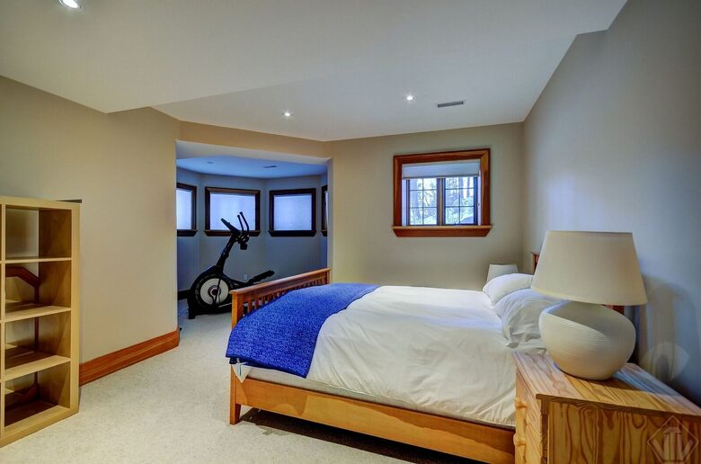 Lake of Bays Cottage - Baysville, Canada