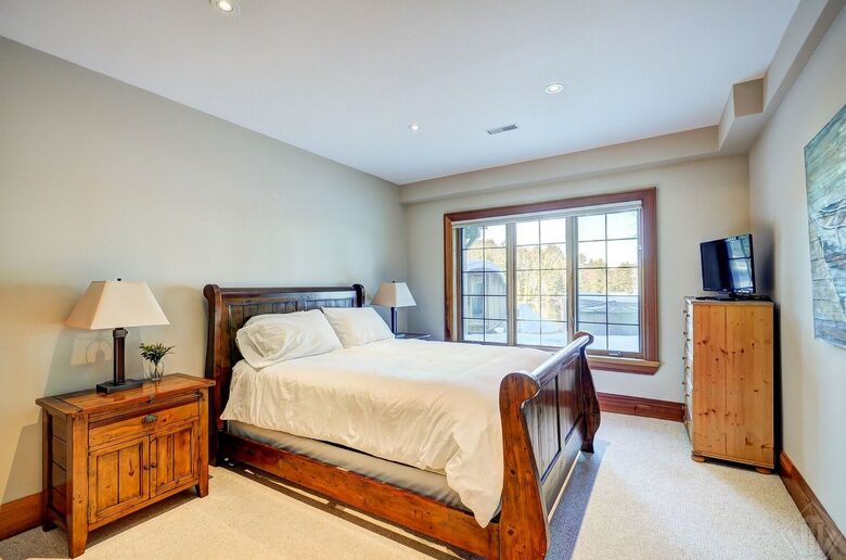 Lake of Bays Cottage - Baysville, Canada