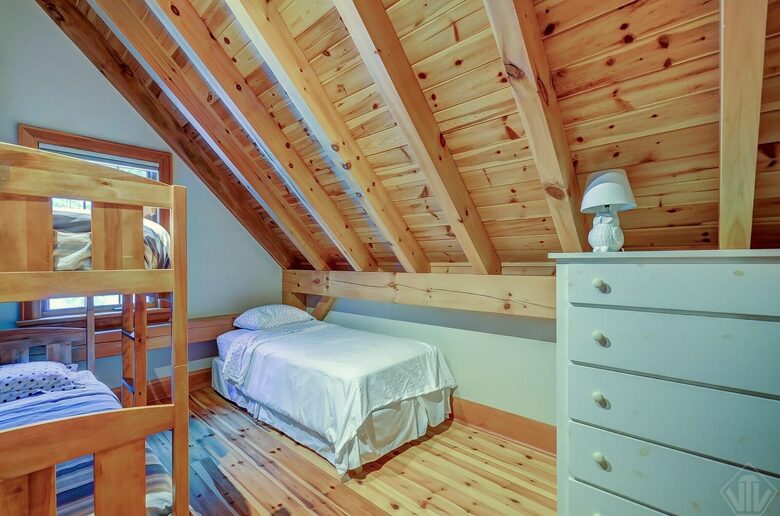 Lake of Bays Cottage - Baysville, Canada