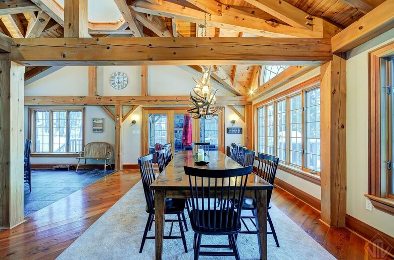 Lake of Bays Cottage - Baysville, Canada