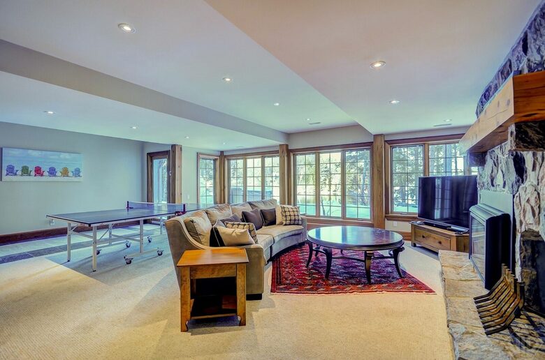 Lake of Bays Cottage - Baysville, Canada