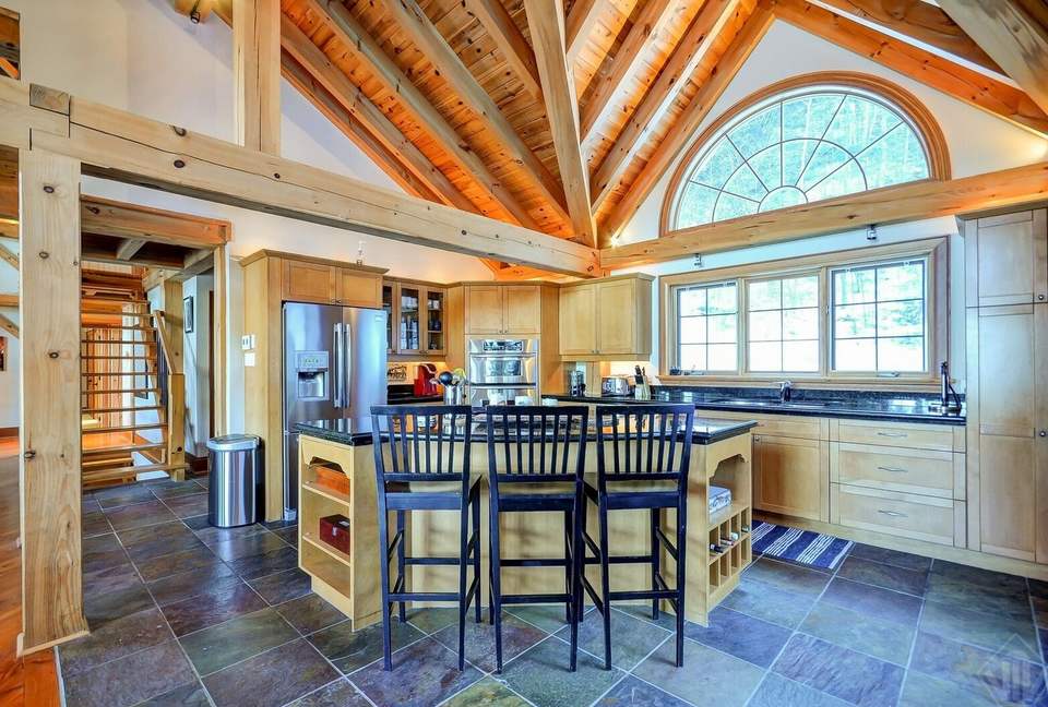 Lake of Bays Cottage - Baysville, Canada