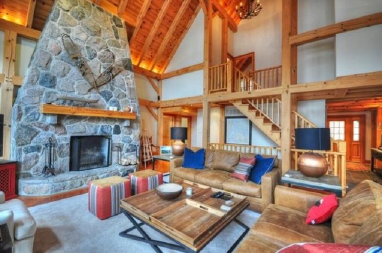 Lake of Bays Cottage - Baysville, Canada