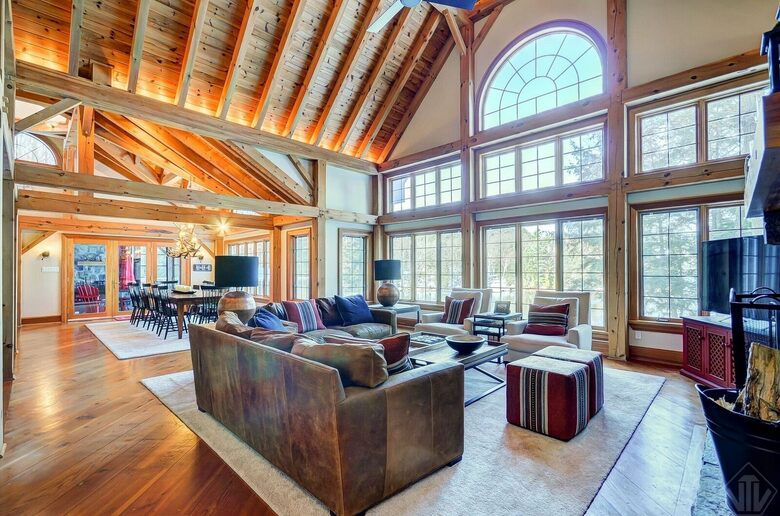 Lake of Bays Cottage - Baysville, Canada