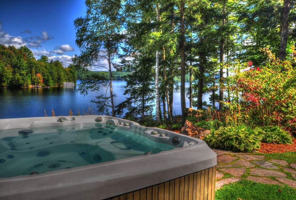 Lake of Bays Cottage - Baysville, Canada