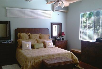 Beautiful Diamond Head Beach Retreat - Honolulu, Oahu, Hawaii