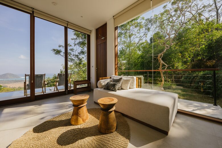 Selong Selo Elevated Villa - Selong Belanak, Indonesia