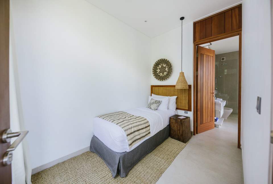 Selong Selo Elevated Villa - Selong Belanak, Indonesia