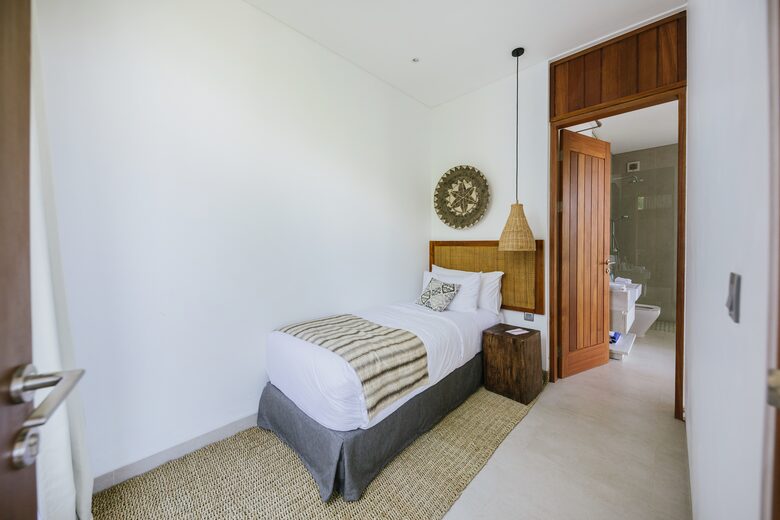 Selong Selo Elevated Villa - Selong Belanak, Indonesia