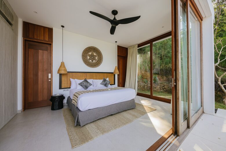 Selong Selo Elevated Villa - Selong Belanak, Indonesia