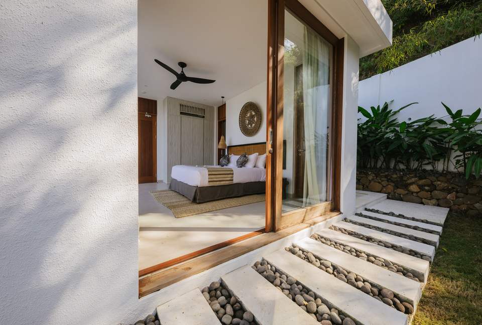 Selong Selo Elevated Villa - Selong Belanak, Indonesia