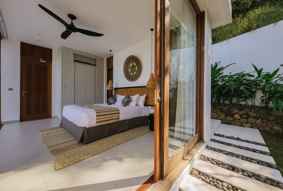 Selong Selo Elevated Villa - Selong Belanak, Indonesia