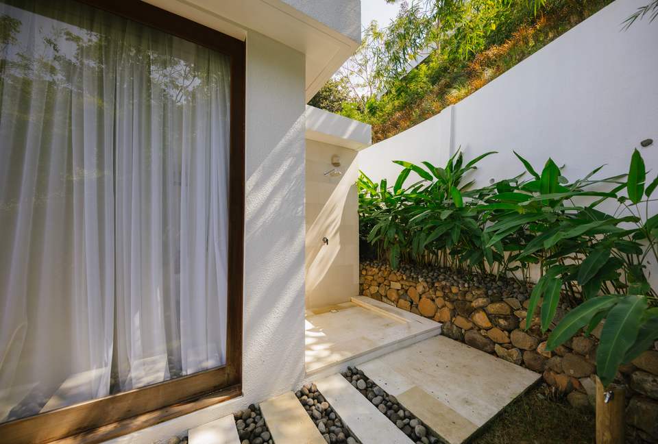 Selong Selo Elevated Villa - Selong Belanak, Indonesia