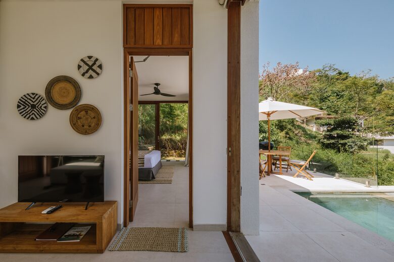 Selong Selo Elevated Villa - Selong Belanak, Indonesia