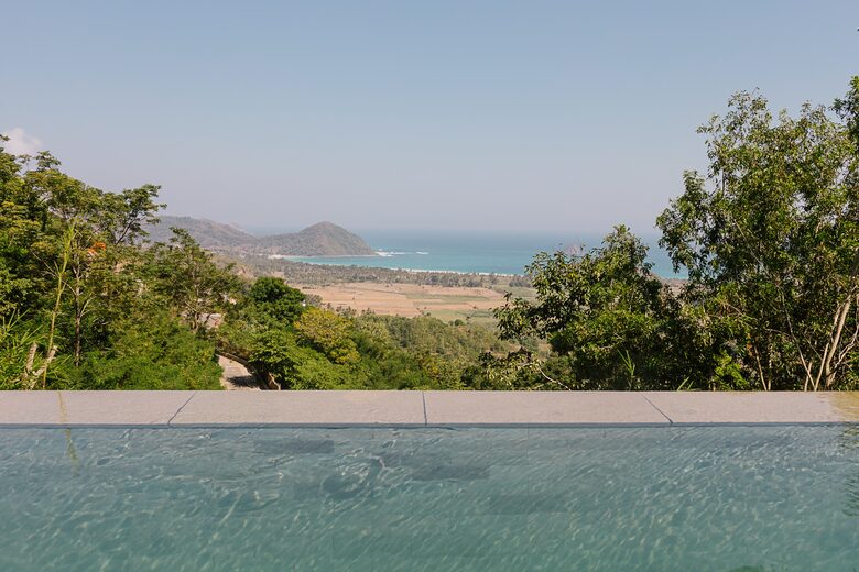 Selong Selo Elevated Villa - Selong Belanak, Indonesia