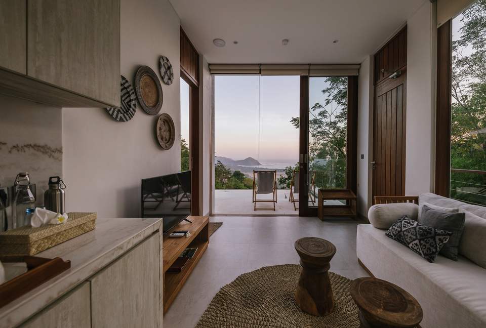 Selong Selo Elevated Villa - Selong Belanak, Indonesia