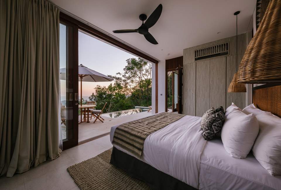 Selong Selo Elevated Villa - Selong Belanak, Indonesia