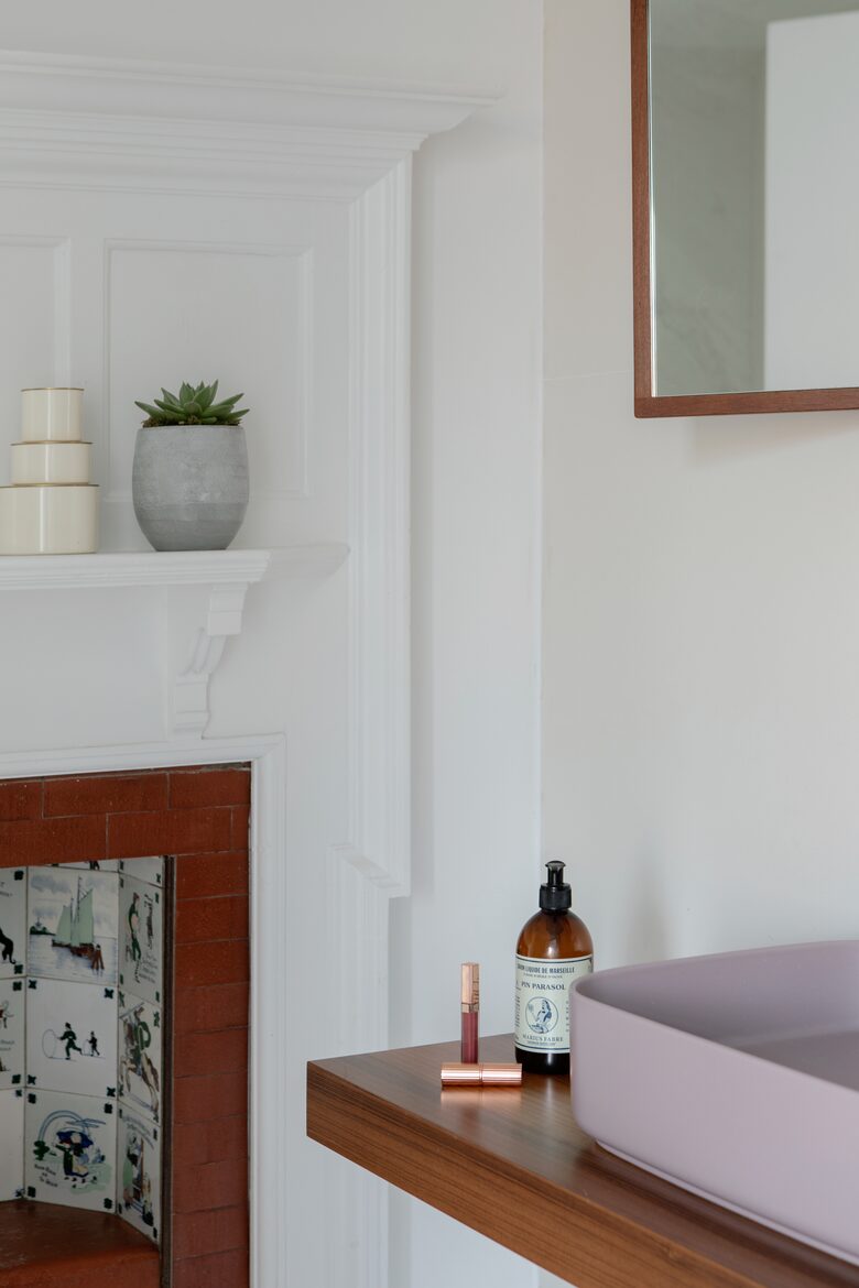 Dun Aluinn (R) - Aberfeldy, Scotland, United Kingdom