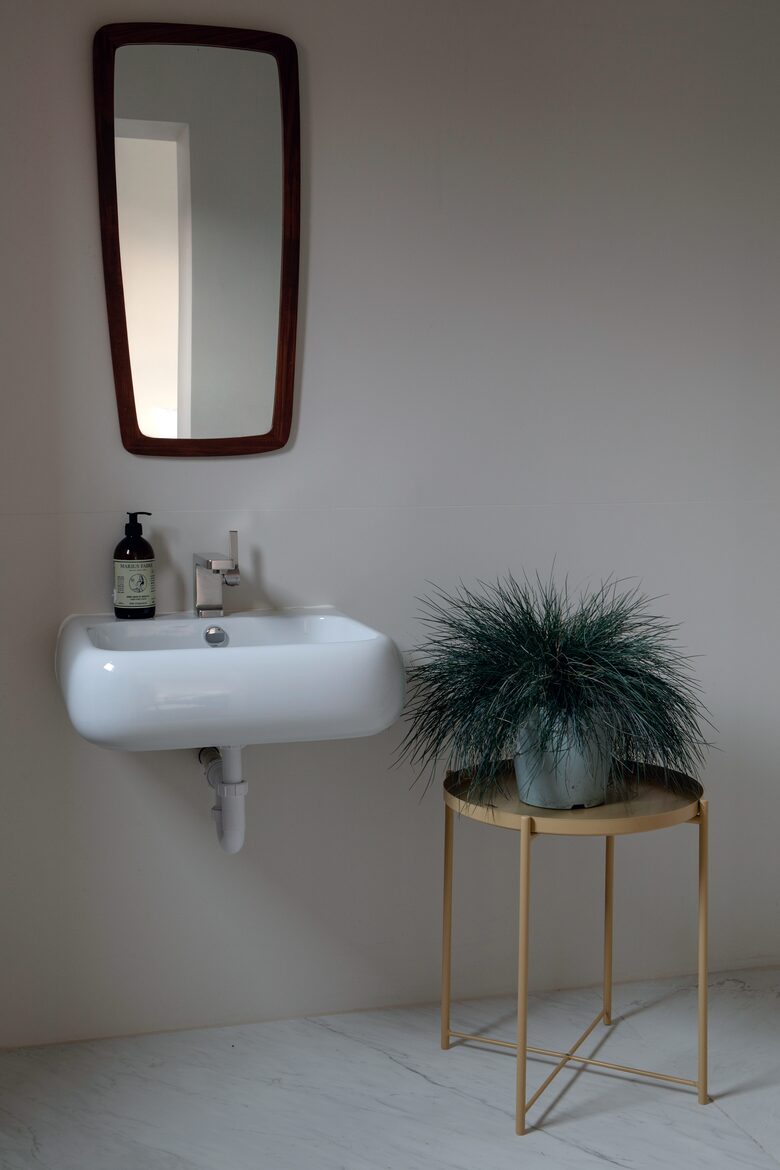 Dun Aluinn (R) - Aberfeldy, Scotland, United Kingdom