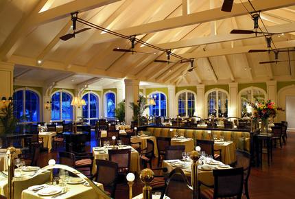 World class restaurants on the property, a short walk or shuttle away.