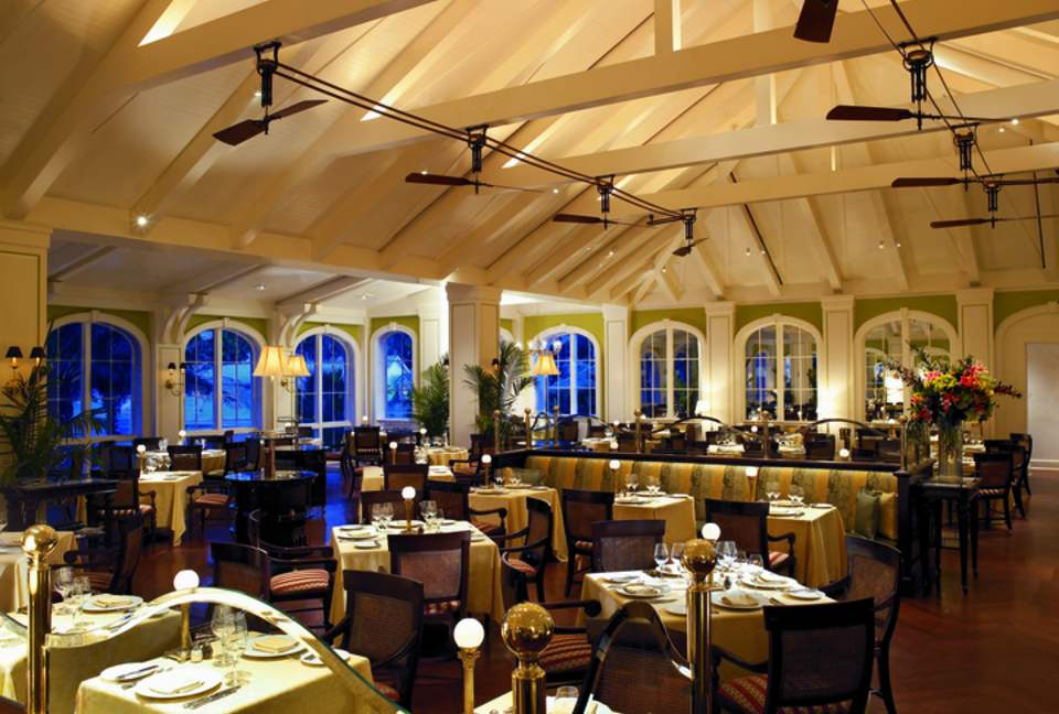 World class restaurants on the property, a short walk or shuttle away.