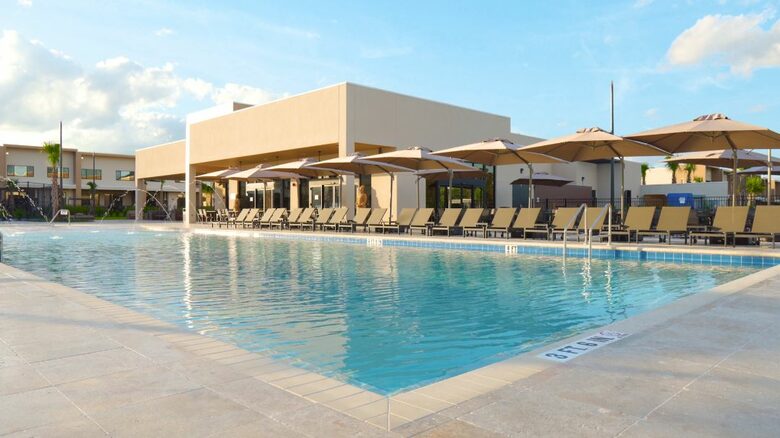 Magic Village Views, Orlando - 4 Bedroom Suite - Kissimmee, Florida