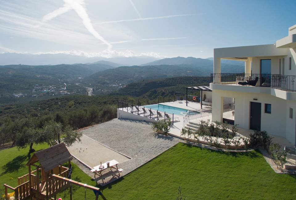 Zentrum Sea View Villa - Chania, Greece