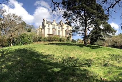 Invergare Castle - Helensburgh, United Kingdom