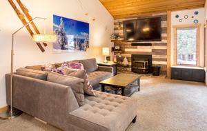 Mountain Chic Mammoth Getaway - Mammoth Lakes, California