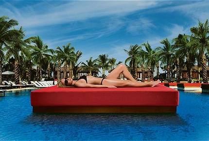 The Cane pool has restaurants, outdoor gambling & a DJ.