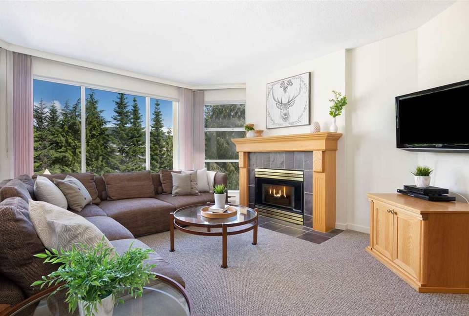 The Woodrun Lodge - Whistler, Canada