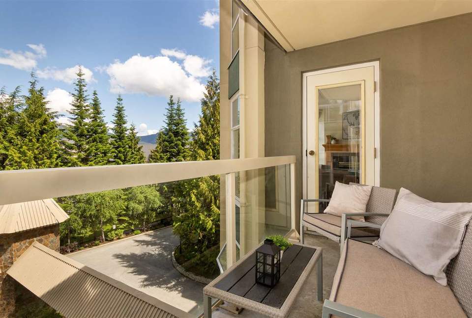 The Woodrun Lodge - Whistler, Canada