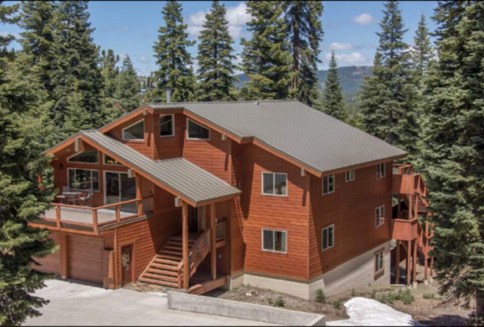 Tahoe Donner Retreat - Truckee, California