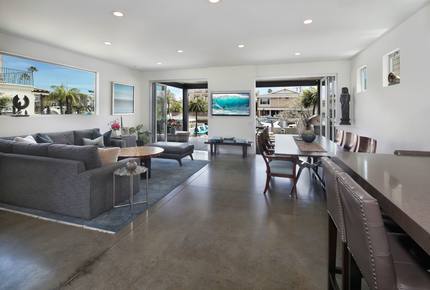 Bayfront Getaway - Newport Beach, California