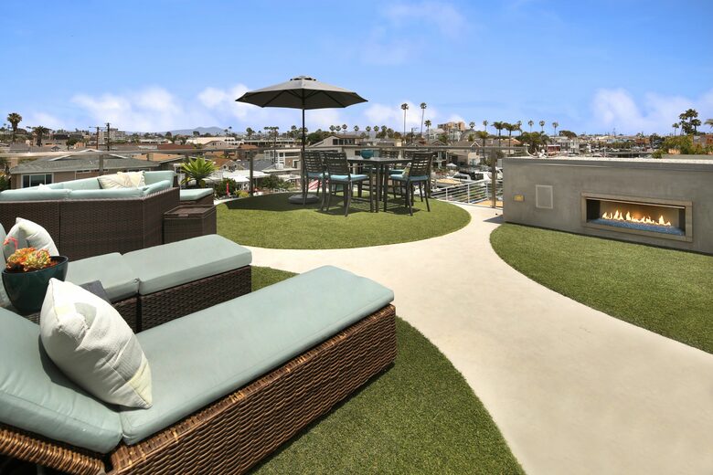 Bayfront Getaway - Newport Beach, California