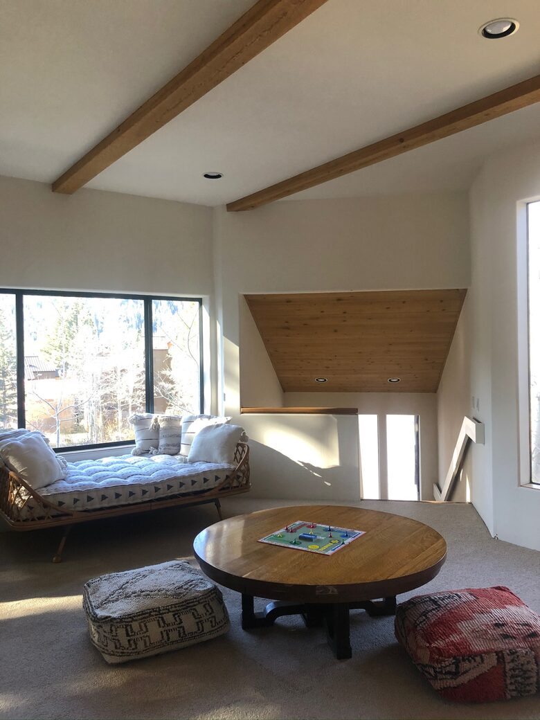 Mammoth Lakes Modern Luxury Home - Steps from the main chair lift! - Mammoth Lakes, California