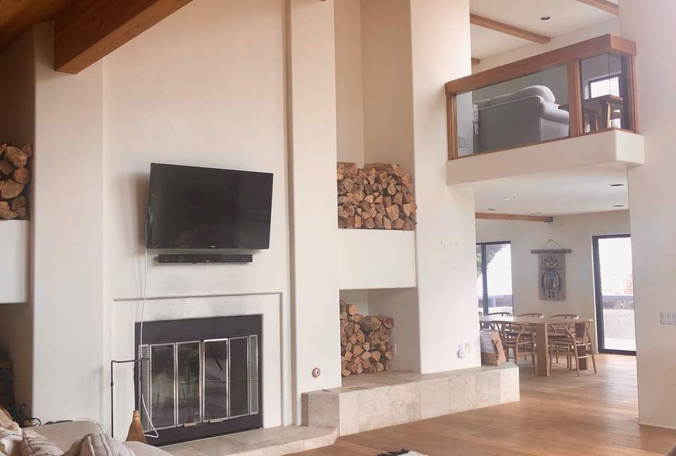Mammoth Lakes Modern Luxury Home - Steps from the main chair lift! - Mammoth Lakes, California