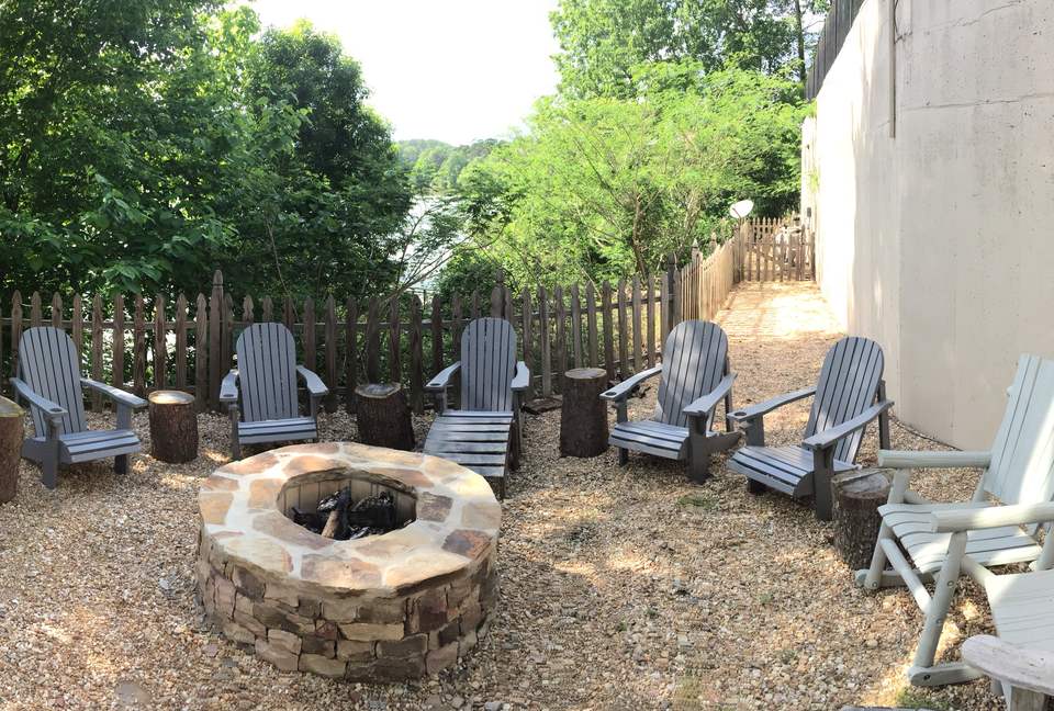 Sunset Summit on Lake Lanier - Lula, Georgia