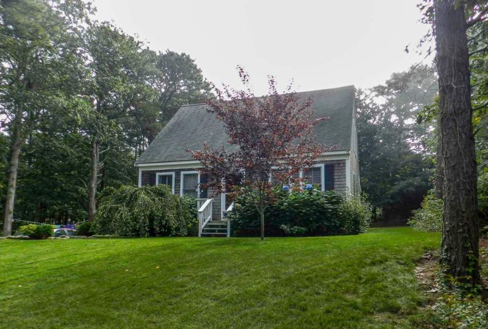 Cozy Quintessential Martha's Vineyard Home - Edgartown, Massachusetts