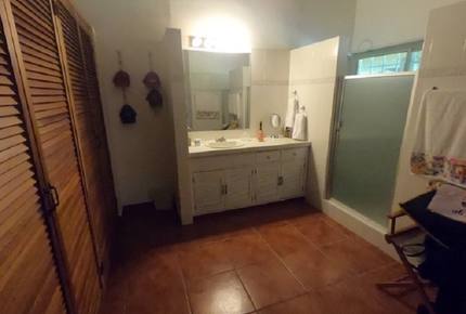 El Valle de Anton Home and Guest House - Rainforest, Beaches, Golf, and Hiking nearby! - El Valle de Anton, Panama