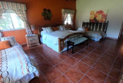 El Valle de Anton Home and Guest House - Rainforest, Beaches, Golf, and Hiking nearby! - El Valle de Anton, Panama