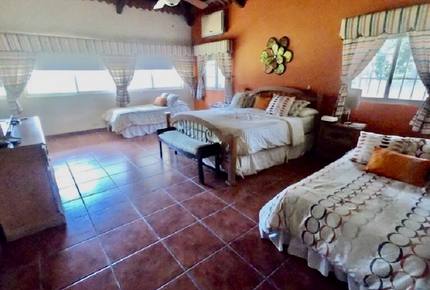 El Valle de Anton Home and Guest House - Rainforest, Beaches, Golf, and Hiking nearby! - El Valle de Anton, Panama