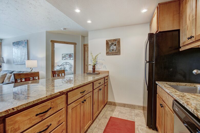 Trails End 406 - Ski-In/Ski-Out - Breckenridge, Colorado