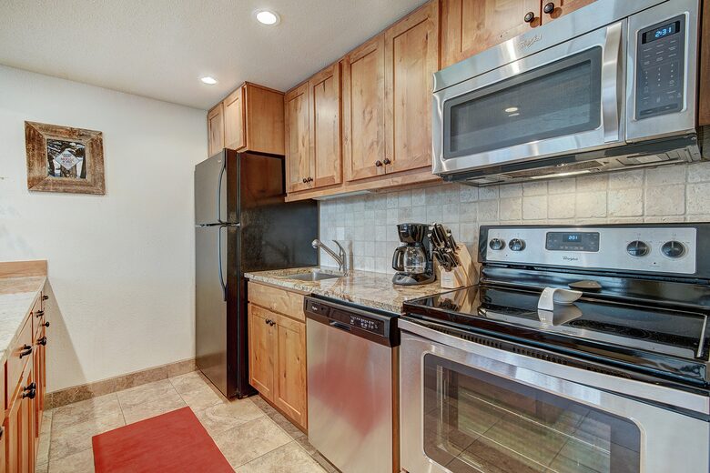 Trails End 406 - Ski-In/Ski-Out - Breckenridge, Colorado