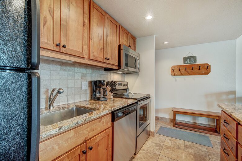 Trails End 406 - Ski-In/Ski-Out - Breckenridge, Colorado