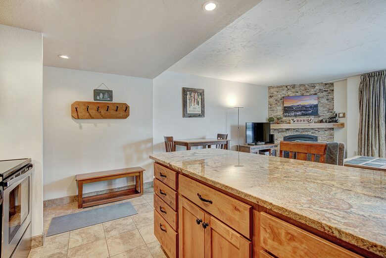 Trails End 406 - Ski-In/Ski-Out - Breckenridge, Colorado