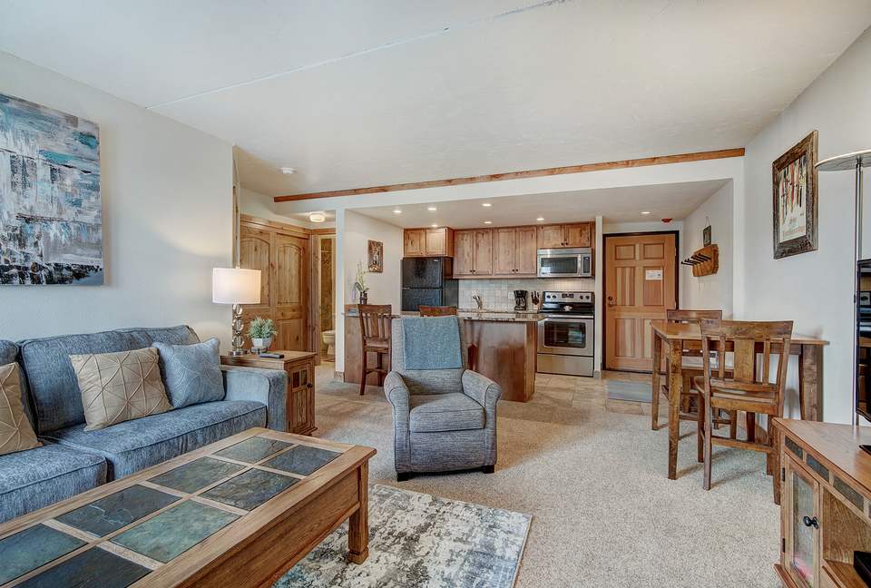 Trails End 406 - Ski-In/Ski-Out - Breckenridge, Colorado