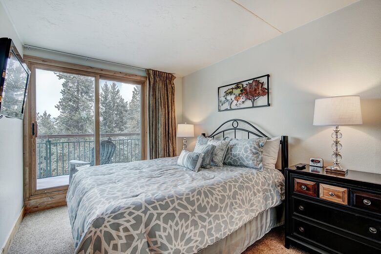 Trails End 406 - Ski-In/Ski-Out - Breckenridge, Colorado