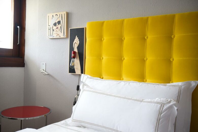 Casa Alma - Zizur Mayor, Pamplona, Spain